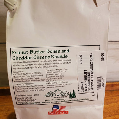 Nibbles PB and Cheese Dog Treats