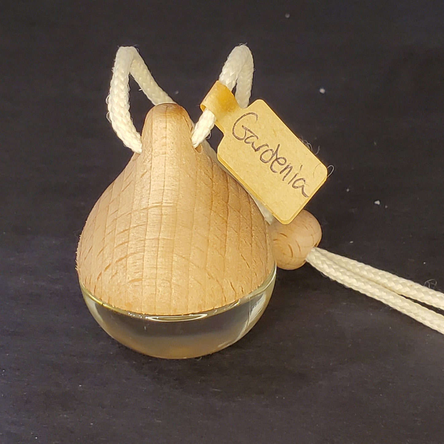 Gardenia - Teardrop Car Diffuser