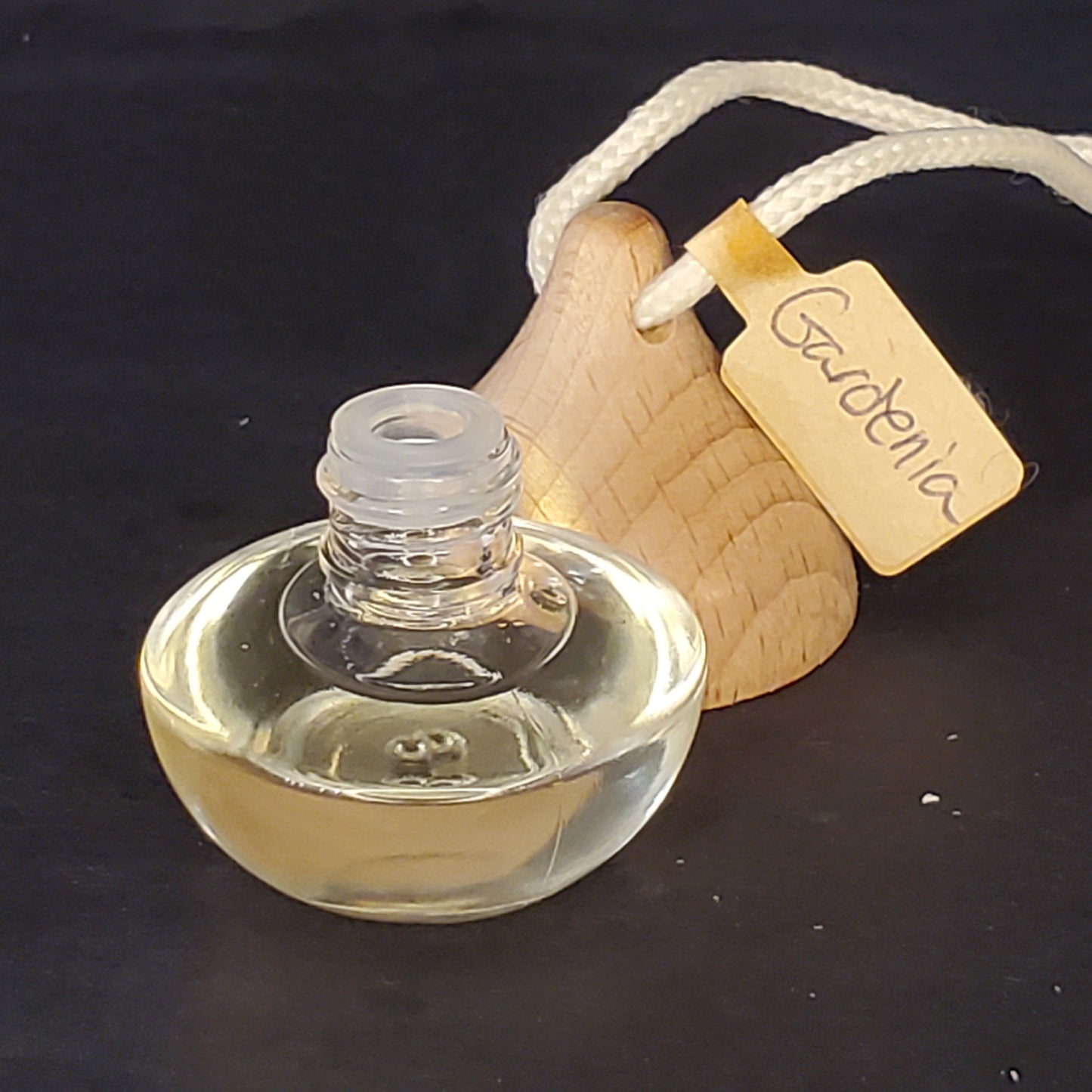 Gardenia - Teardrop Car Diffuser