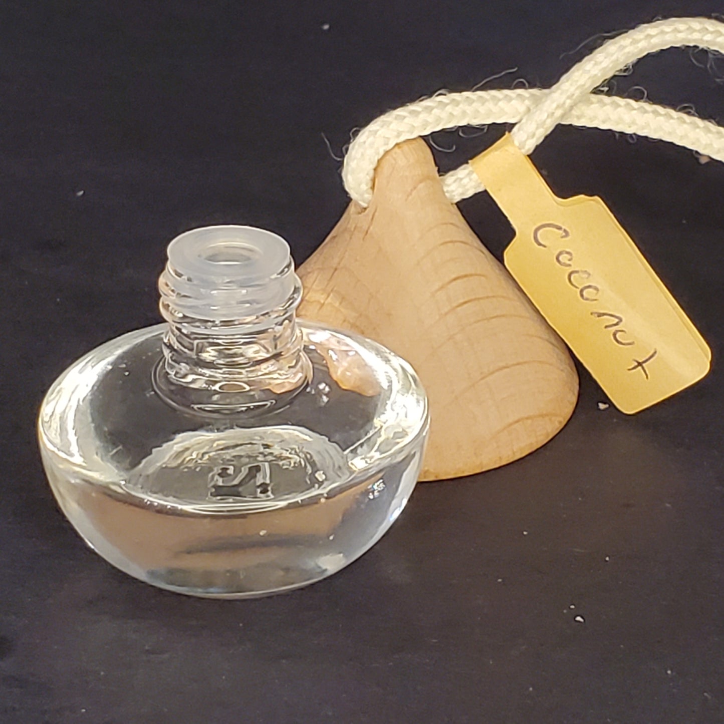Coconut - Teardrop Car Diffuser